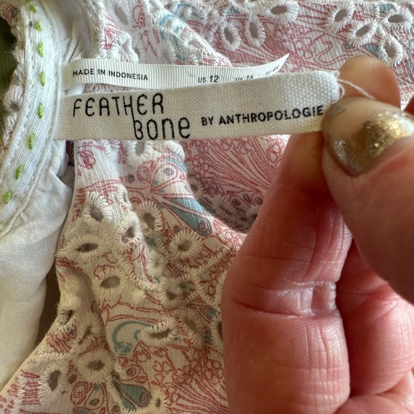 Feather Bone by Anthropologie. Eyelet Cropped Top. Overlap opening in back. - Picture 14 of 15